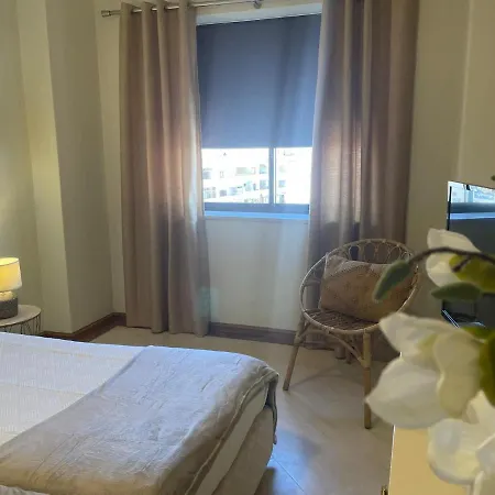 Title E Title - Oura Apartament