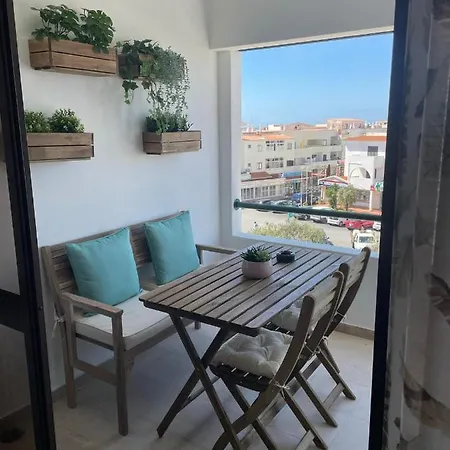 Title E Title - Oura *