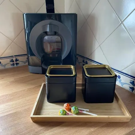 Title E Title - Oura Apartment *