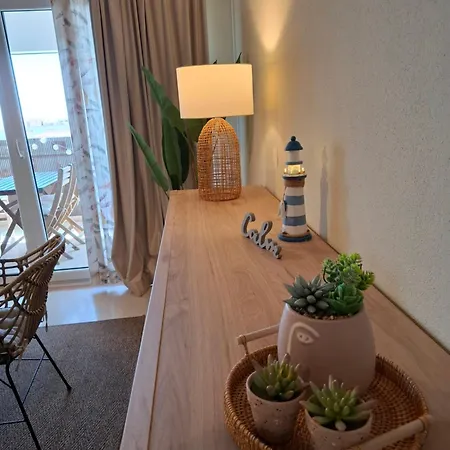 Title E Title - Oura