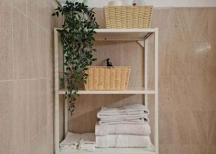 Title E Title - Oura Appartement