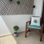 Title E Title - Oura *